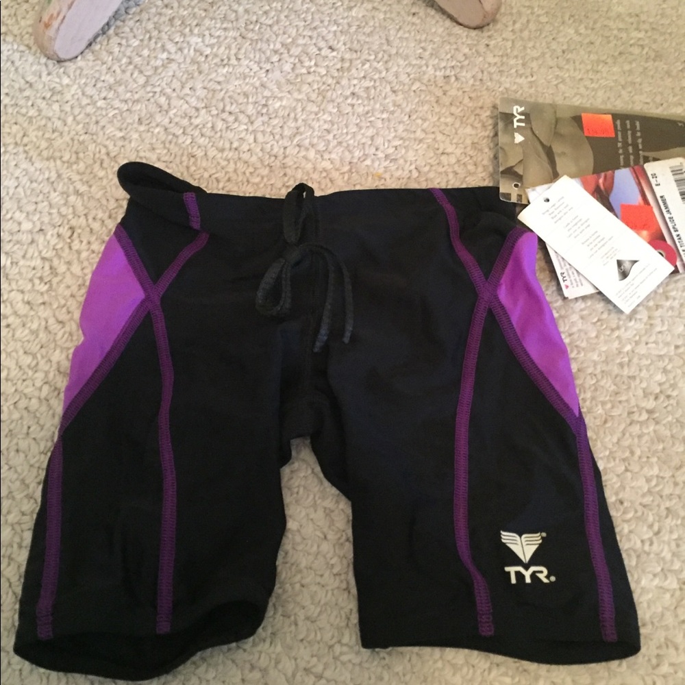 TYR boys swimming trunks size 22 black NWT